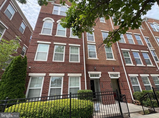 3048 RITTENHOUSE, FAIRFAX, VA 22031