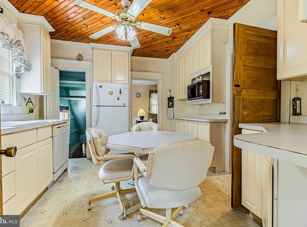 362 S 3RD STREET, HAMMONTON, NJ 08037