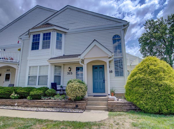 316 Tulip Lane, Freehold, NJ 07728