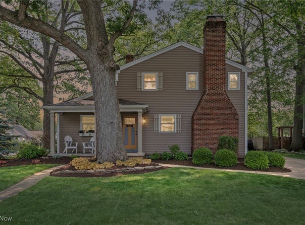 577 Canterbury Road, Bay Village, OH 44140