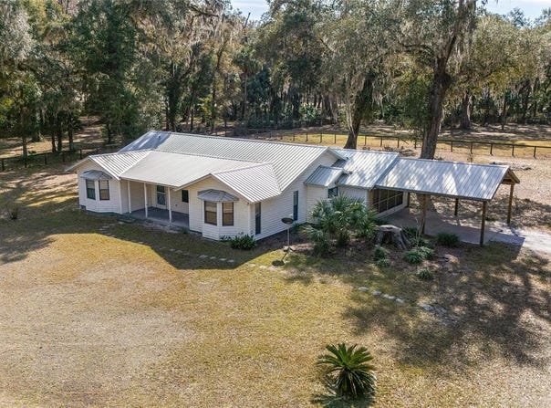 4250 E HIGHWAY 329, ANTHONY, FL 32617