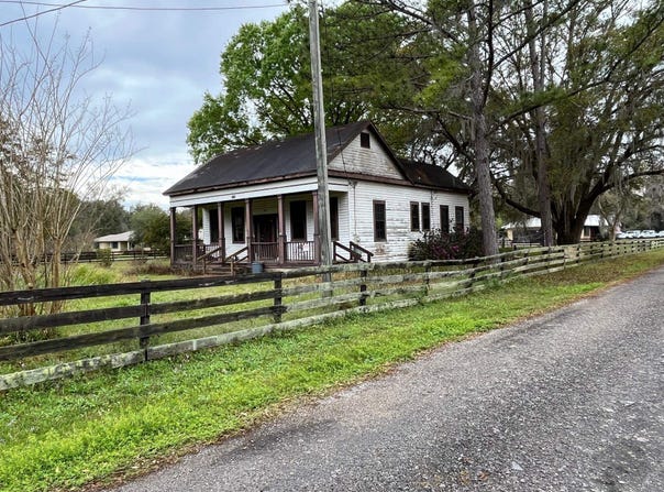 329 Horseman Club, Palatka, FL 32177