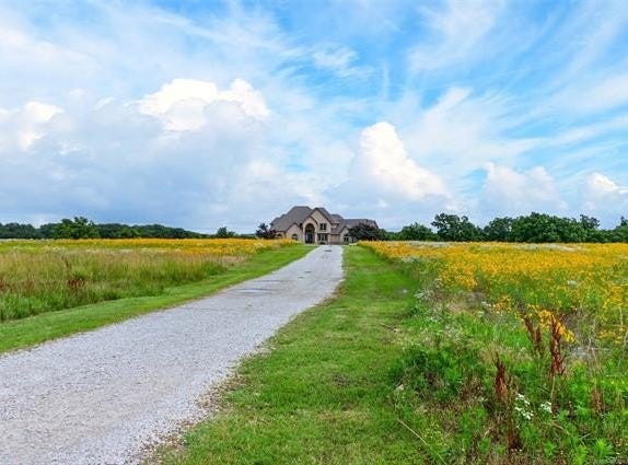 10980 S 590 Road, Miami, OK 74354
