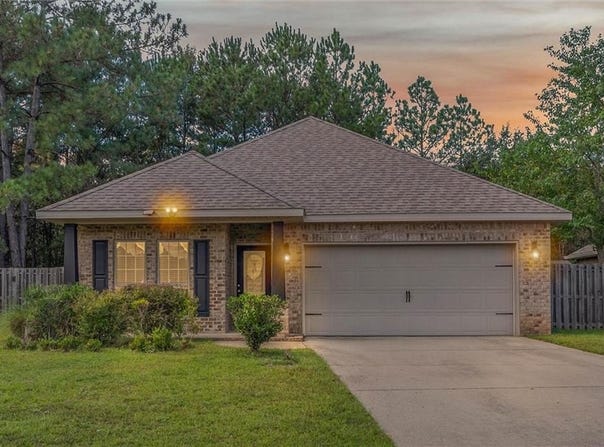 2445 Mckenzie Court, Saraland, AL 36571