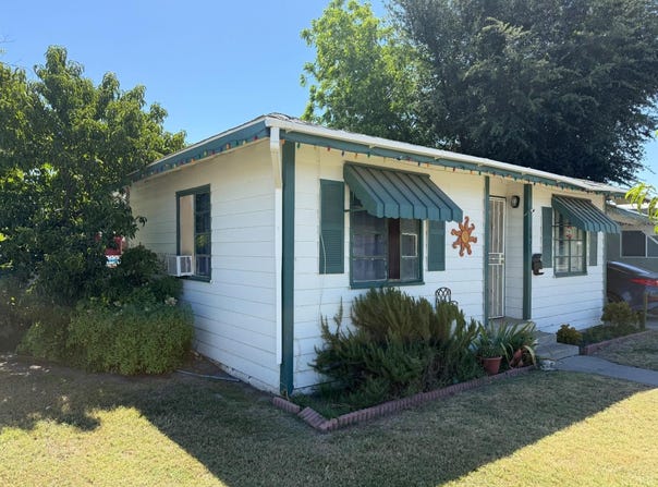 1425 Letts Avenue, Corcoran, CA 93212