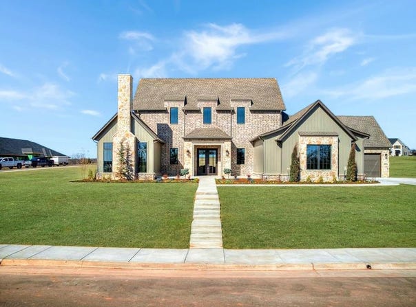 9401 Far Hills Court, Arcadia, OK 73007