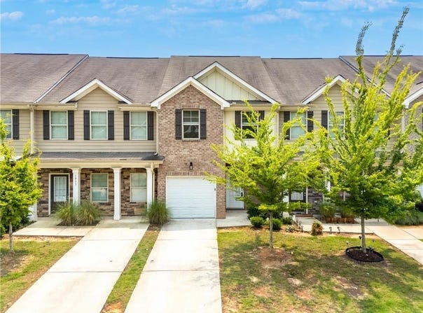 1931 Old Dogwood, Jonesboro, GA 30238