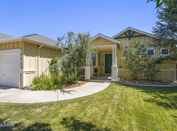 2755 Falcon View Court, Spanish Springs, NV 89436