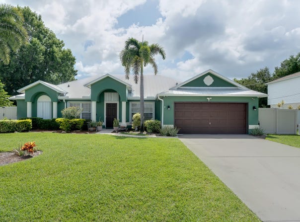 2049 SW Americana Street, Port Saint Lucie, FL 34953