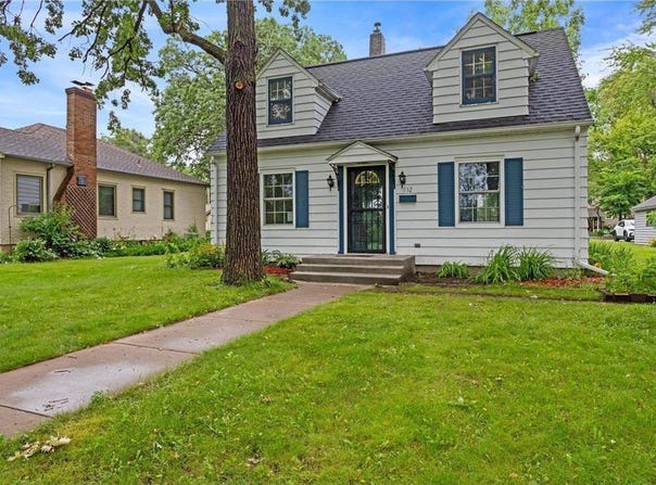 332 Riverside Drive NE, Saint Cloud, MN 56304
