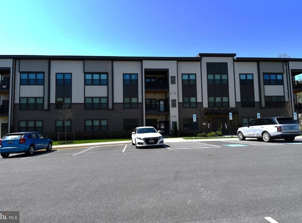 10401 RESORT RD #F, ELLICOTT CITY, MD 21042