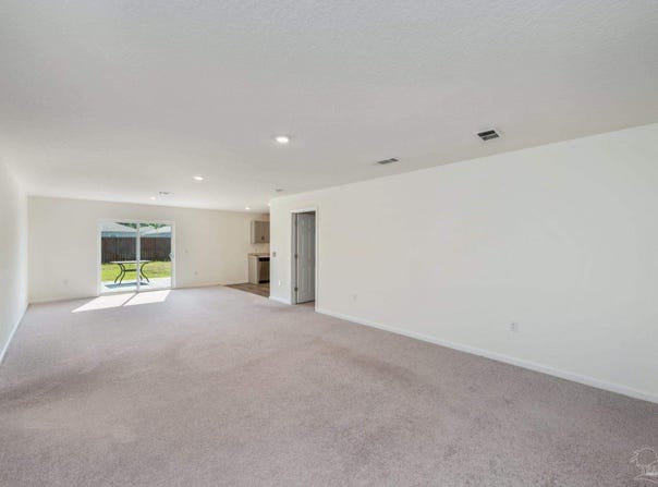 4378 Jitterbug St, Milton, FL 32583
