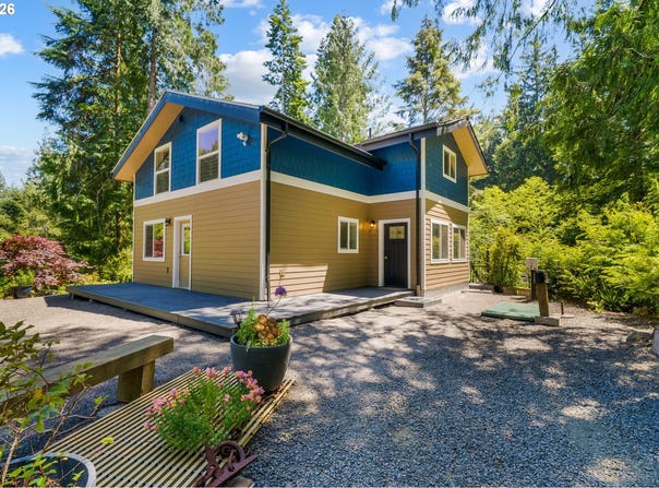 89406 LEVAGE Dr, Florence, OR 97439