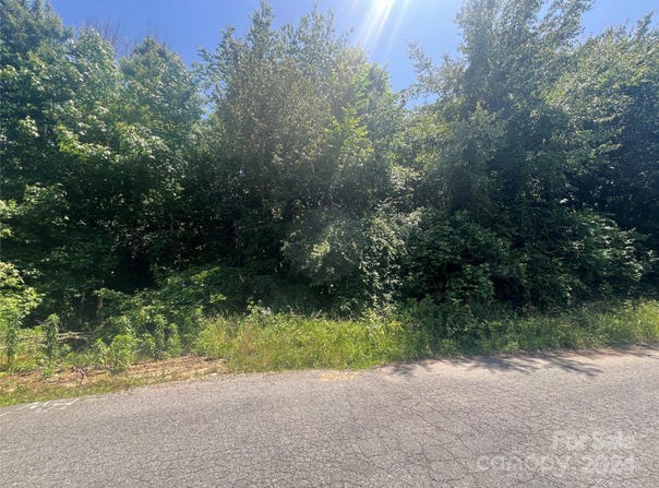 White Oak Lane, Matthews, NC 28104