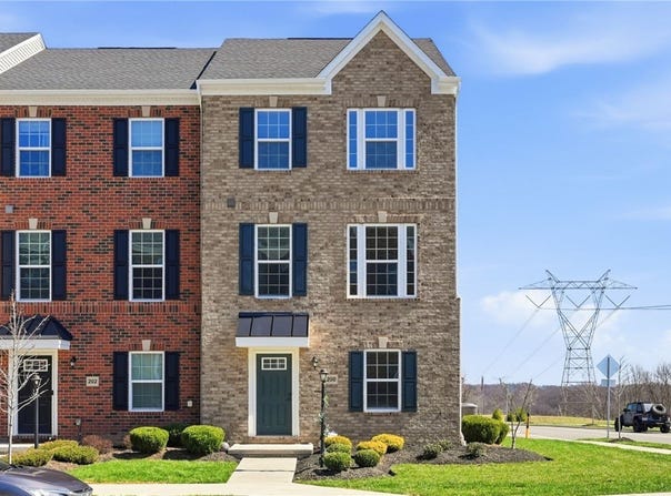 200 Amon St, Cranberry Twp, PA 16066