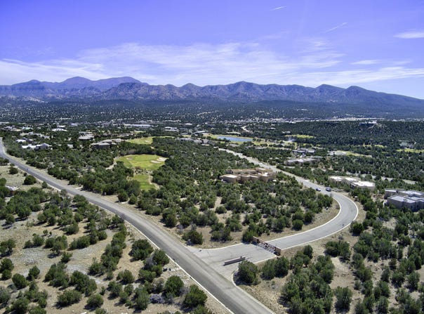 2 Broken Arrow Place, Sandia Park, NM 87047