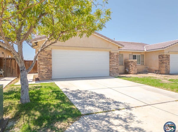 290 Morongo Dr, Imperial, CA 92251