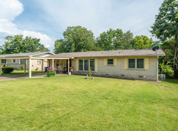 111 Dahlia St., Hot Springs, AR 71913