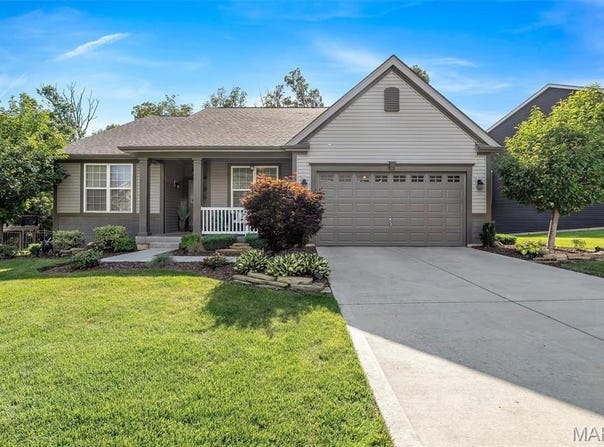 207 Grayleaf Court, Wentzville, MO 63385