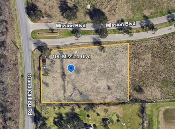 100 Mission, Houma, LA 70363
