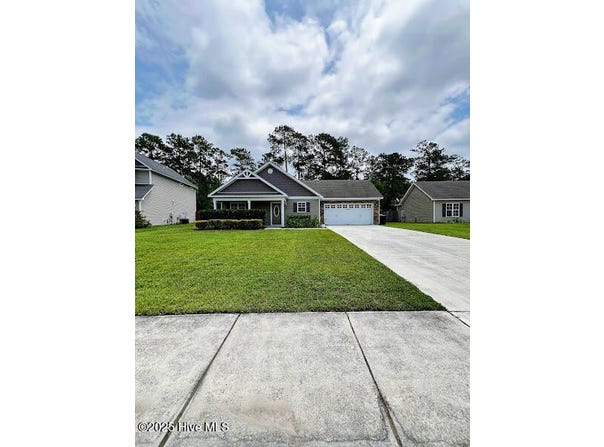 211 Jasmine Lane, Jacksonville, NC 28546