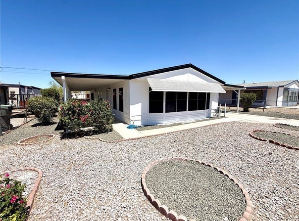 5690 S Pearl Street, Fort Mohave, AZ 86426