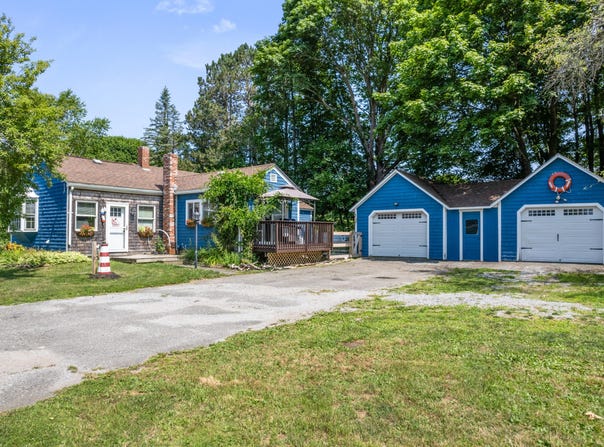 333 Old County Road, Rockland, ME 04841