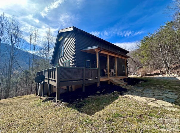 40 Shook Cove Road, Leicester, NC 28748