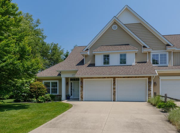 8749 Tiburon Lane, Richland, MI 49083