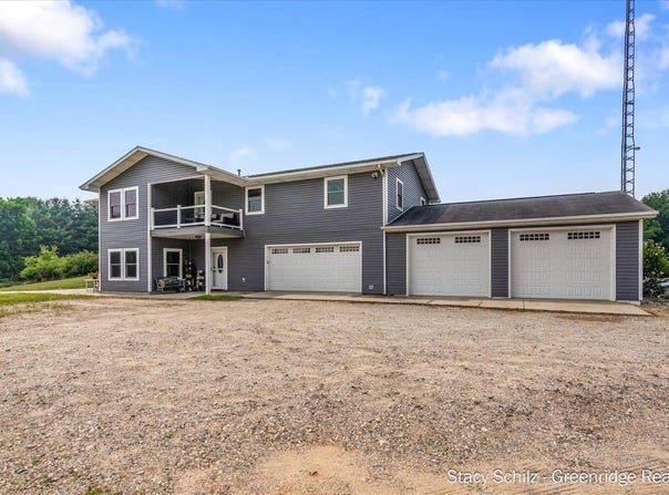 6789 S Clark Road, Nashville, MI 49073