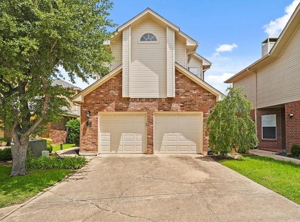 9420 Blue Jay Way, Irving, TX 75063