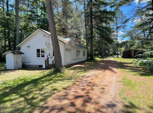 4527 EVERGREEN RD, Land O Lakes, WI 54540