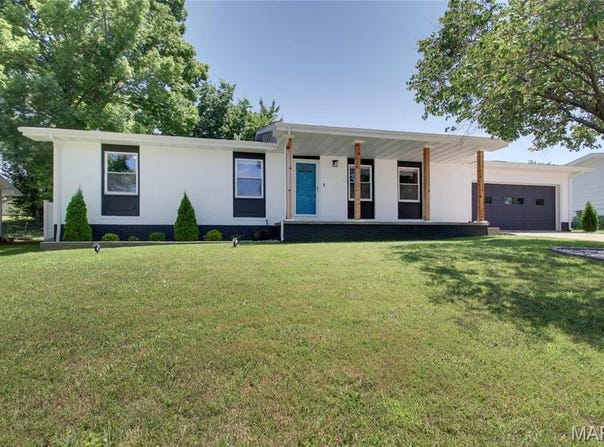 23 Hamlin Heights Drive, Hannibal, MO 63401