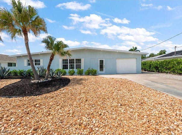 8336 Lagoon Road, Fort Myers Beach, FL 33931