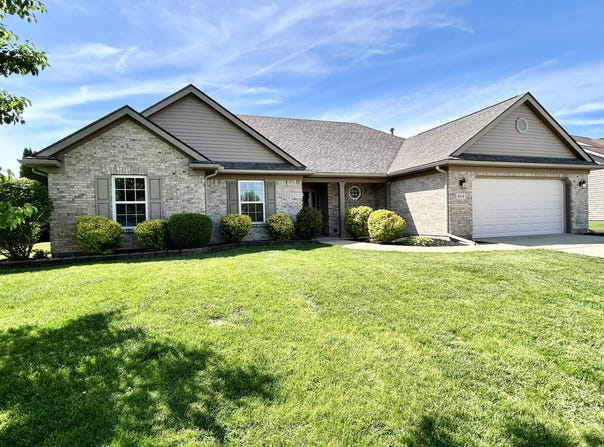 808 Lambert Drive, Piqua, OH 45356