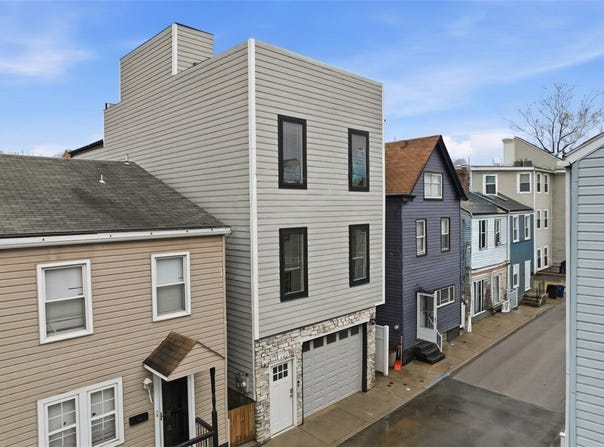 1912 Fox Way, South Side, PA 15203
