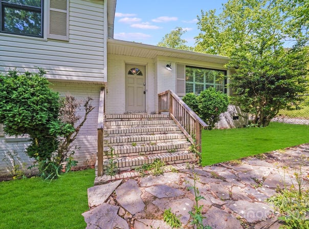 4915 Huntington Farm Road, Catawba, SC 29704