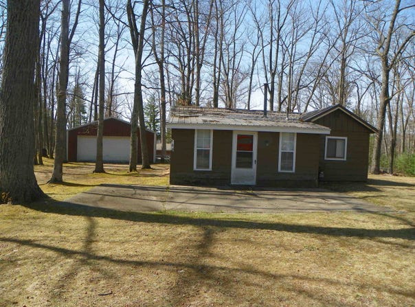 708 ISABELLA, Harrison, MI 48625