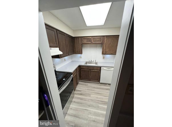 2049 LUCAS LANE, VOORHEES, NJ 08043