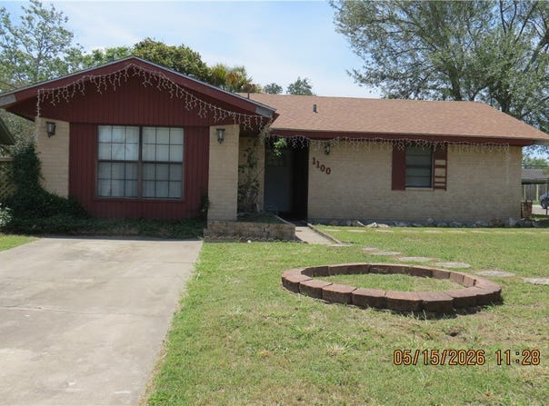 1100 E Gramman Street, Beeville, TX 78102