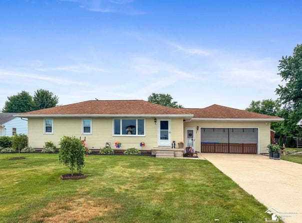 1534 Doty, Monroe, MI 48162