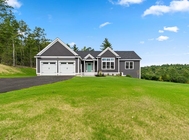 19 Spruce Peak Drive lot: 5, Nottingham, NH 03290