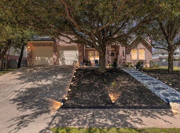 2501 Aspen Meadow RD, Leander, TX 78641