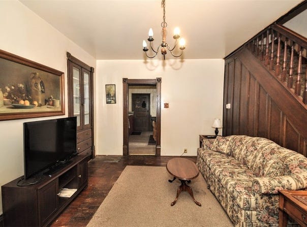 105 Cleveland Rd, Elco, PA 15434