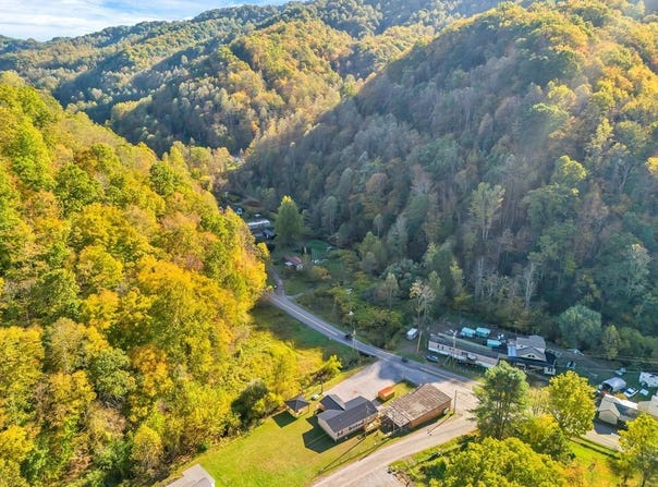 2979 Cherokee Rd, NORTHFORK, WV 24868