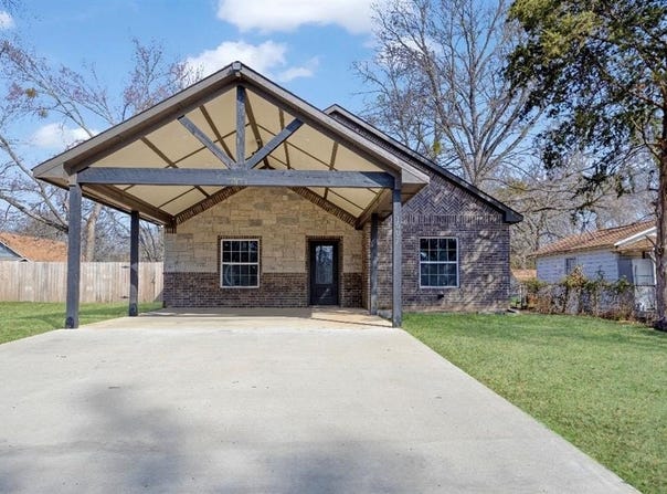 1007 E 1st Street, Mount Pleasant, TX 75455