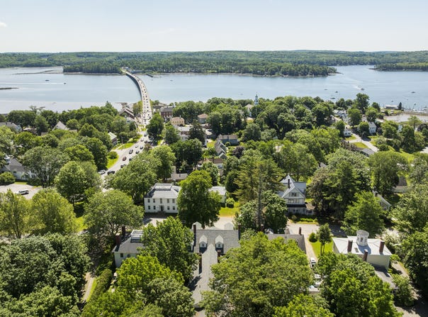 18 High Street, Wiscasset, ME 04578