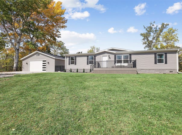 48269 148th Trail, Lucas, IA 50151