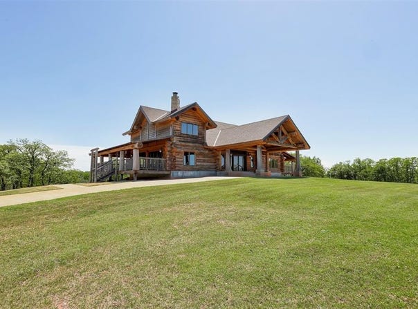 2050 S Henney Road, Guthrie, OK 73044