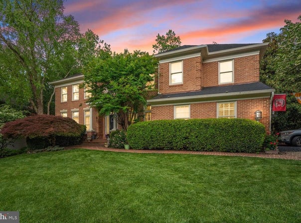 9211 BEXLEYWOOD CT, FAIRFAX STATION, VA 22039
